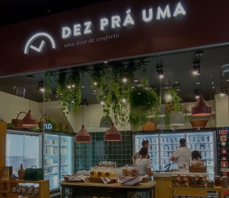 Dez Prá Uma Amoreiras Shopping Center